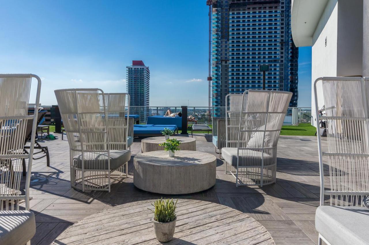 Seashore Resort - 2 Bedroom Right On The Beach Direct Ocean-View With Amenities On The Rooftop Голливуд Экстерьер фото
