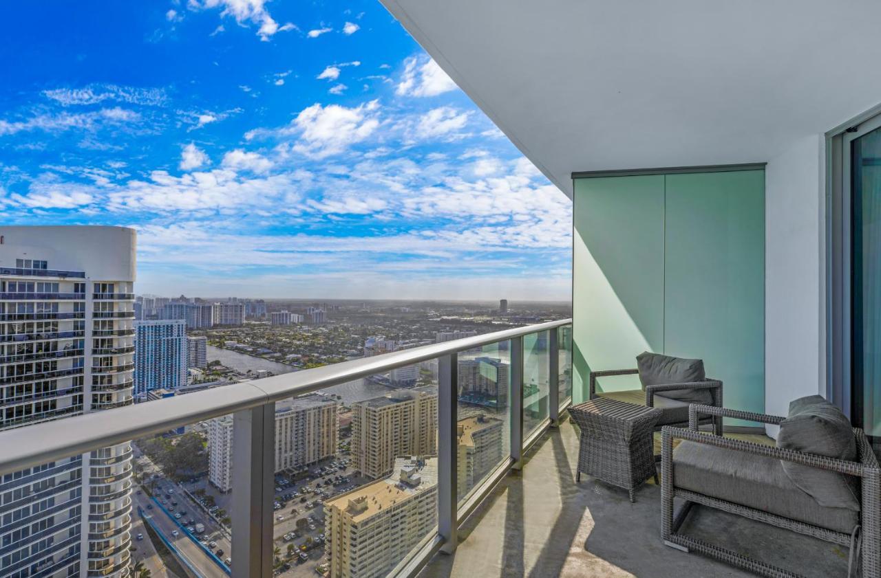 Seashore Resort - 2 Bedroom Right On The Beach Direct Ocean-View With Amenities On The Rooftop Голливуд Экстерьер фото